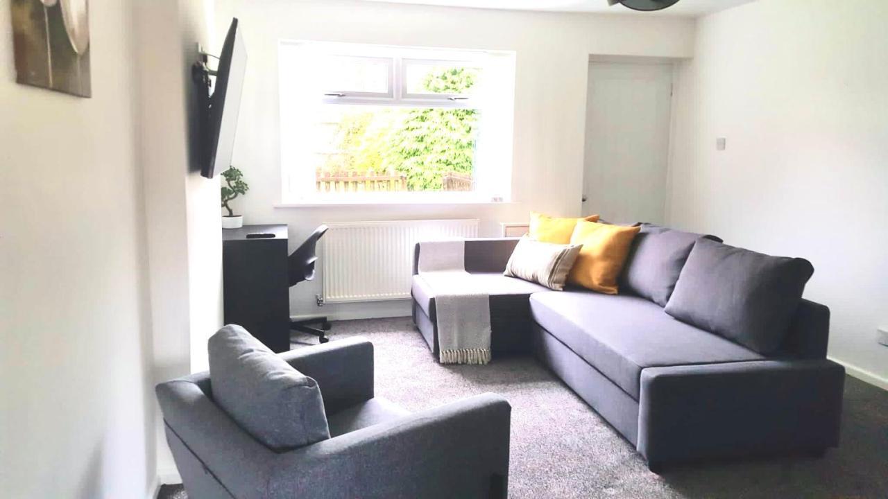 Property Hunter 23 Apartment Дарлингтън Екстериор снимка