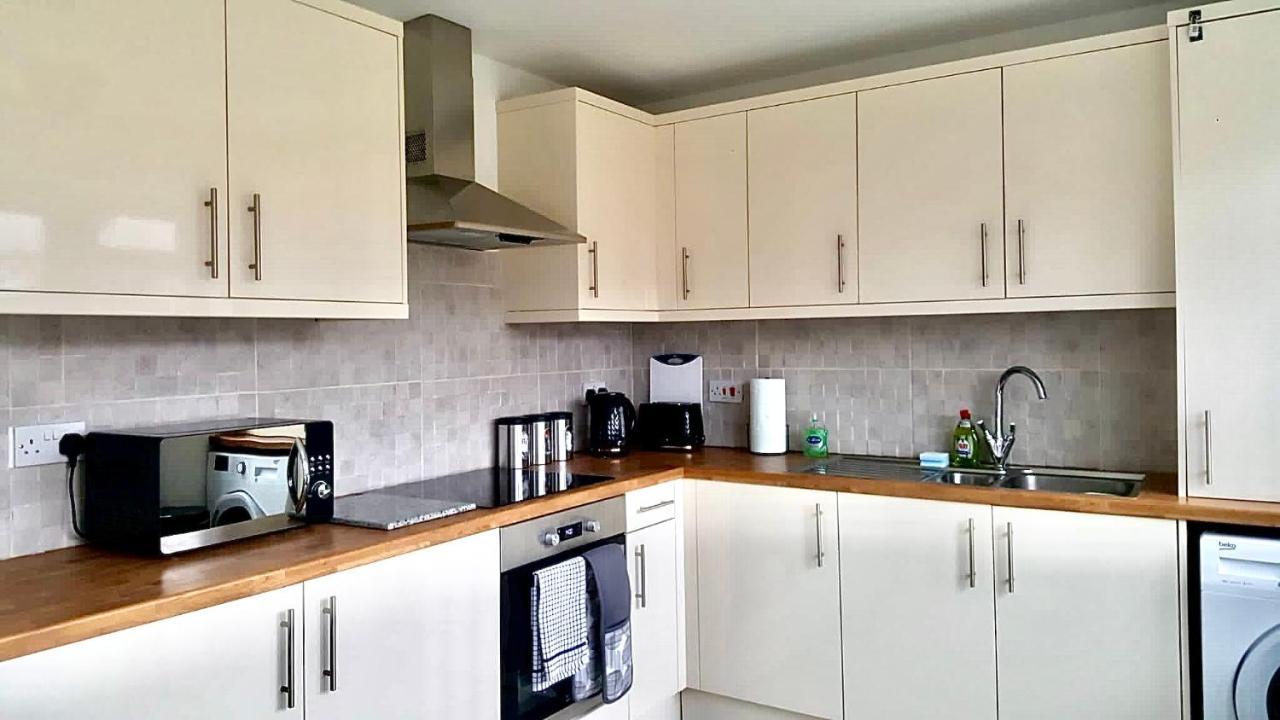 Property Hunter 23 Apartment Дарлингтън Екстериор снимка